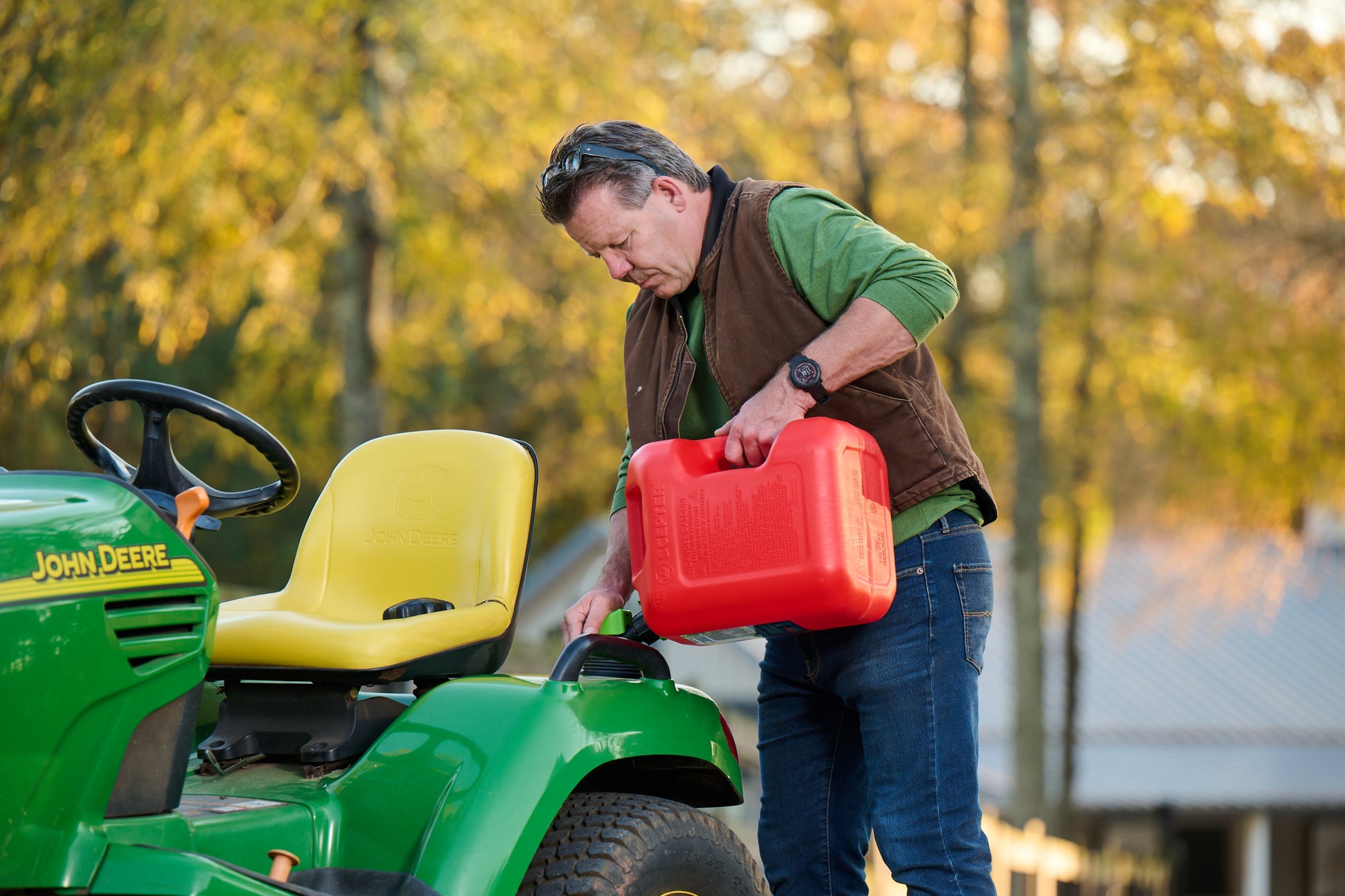 5 Gallon Gas Can Smartcontrol Enhance Fuel Gasoline Container L&G, FSCG572. Color Red