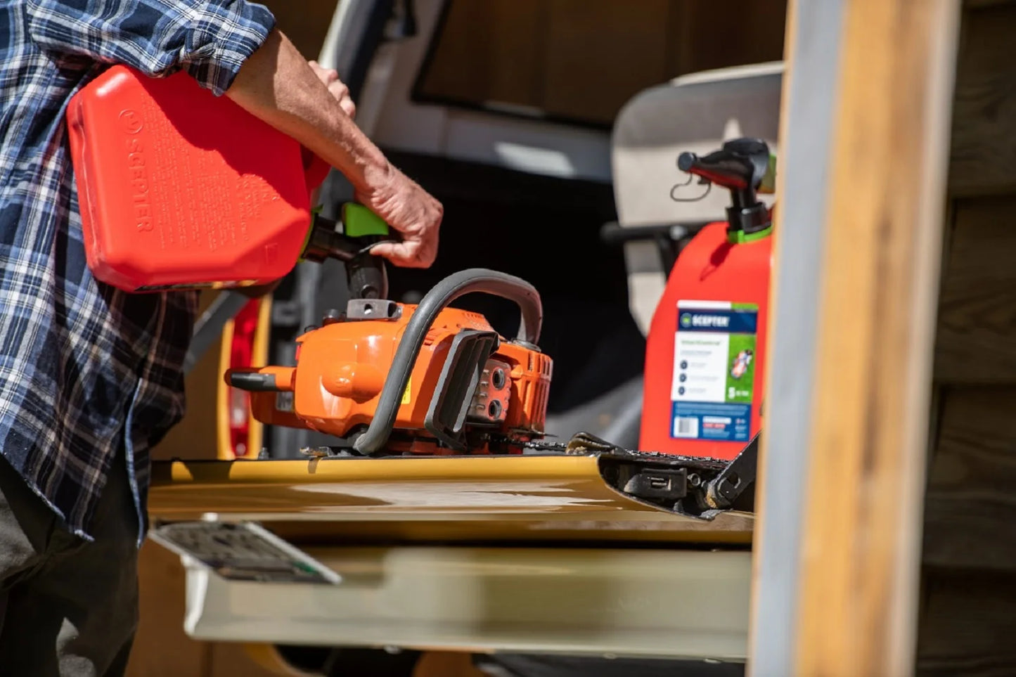 Smartcontrol Gas Can, FR1G102, Red Fuel Container. 1 Gallon Capacity.